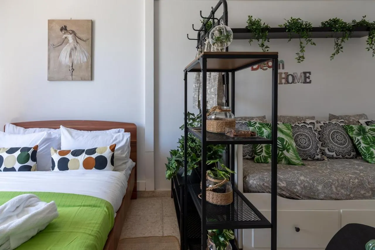 Apartment Oasis - Cozy Studio In Larnaca