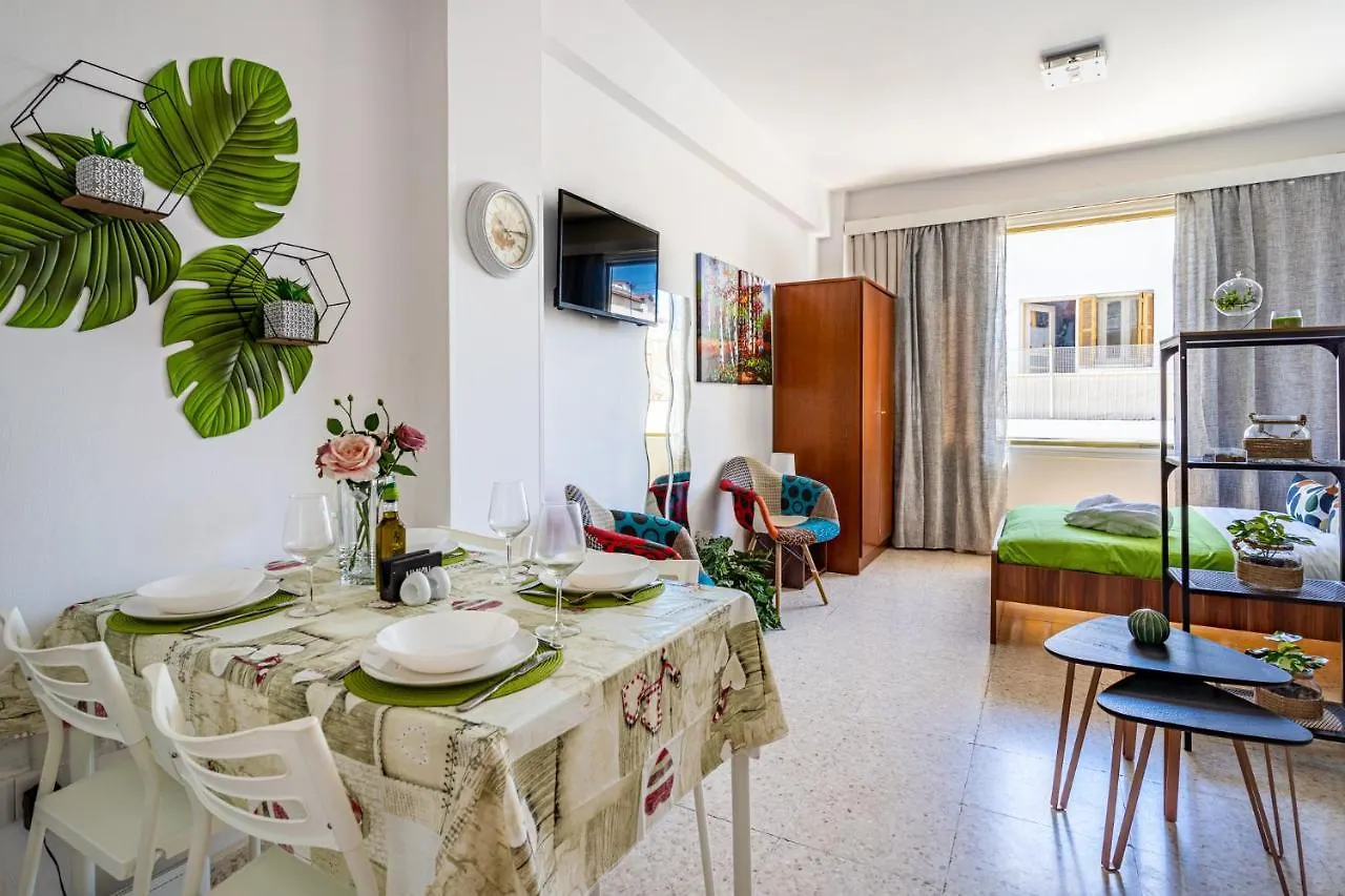 Apartment Oasis - Cozy Studio In Larnaca Cyprus